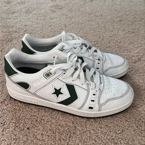 Converse size 8
